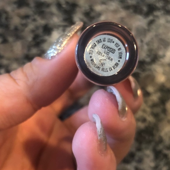 Kylie Cosmetics Gloss Shade: Exposed - Picture 4 of 4